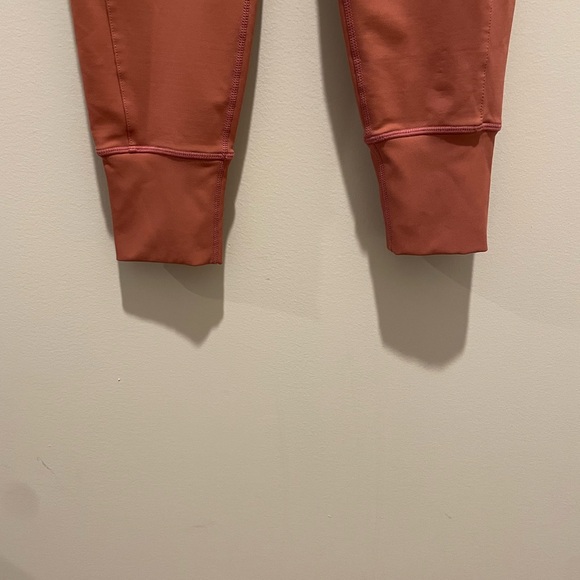 Fabletics High-Waisted Performance Joggers Size Small - Picture 8 of 13
